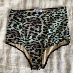 Kortni Jeane leopard bottoms